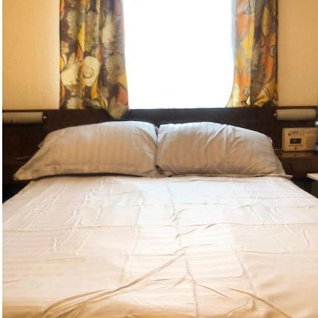 Budget London Room Екстер'єр фото